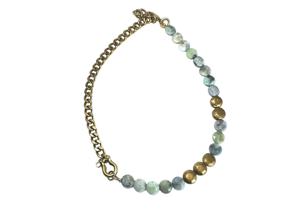 Shackle Single: Hackmanite