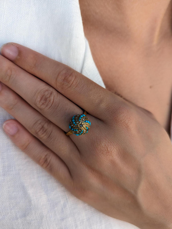 Vintage 14K Turquoise and Diamond Dome Ring
