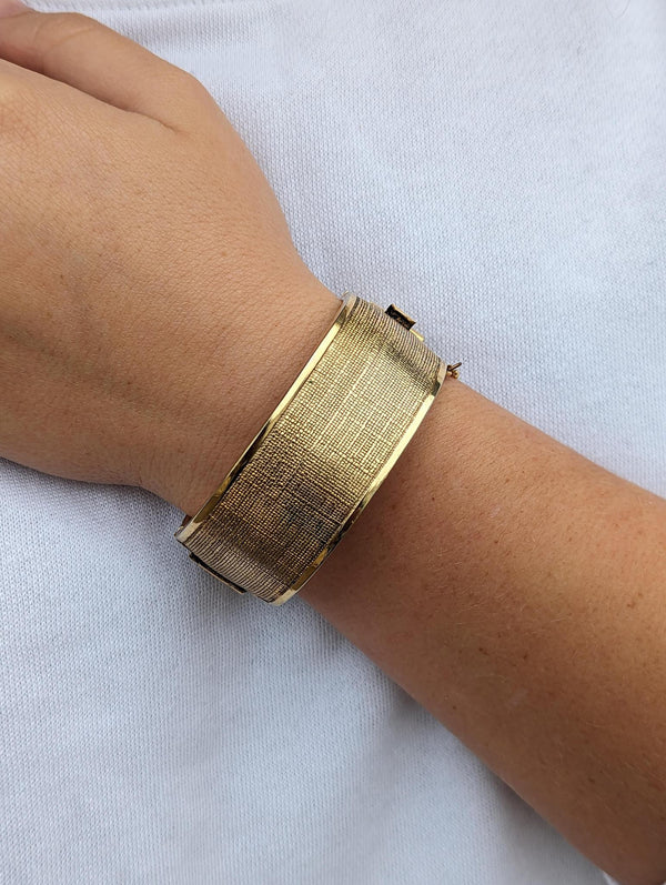 Vintage Gold Mesh Buckle Bangle