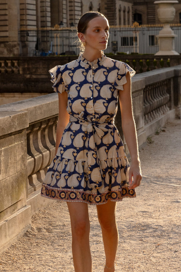 Ruffle Collar Button Mini