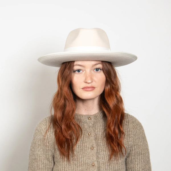Boone in Linen