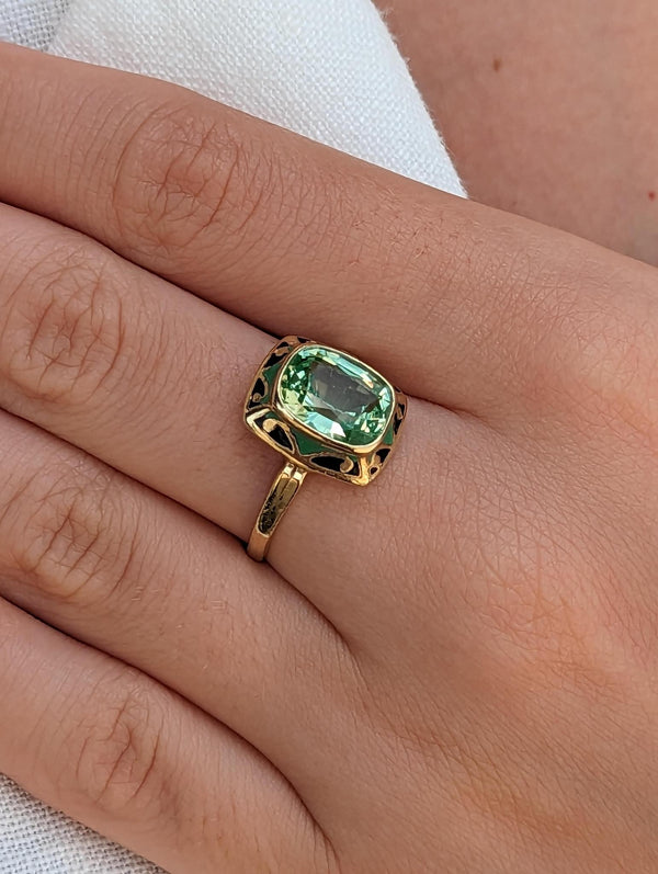 Enamel and Green Spinel Ring