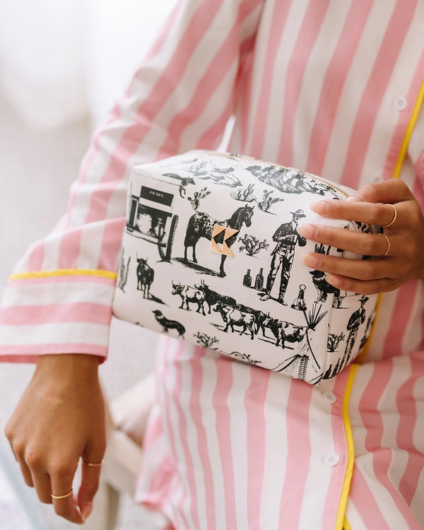 The Classic Accessory Bag in Marfa Toile